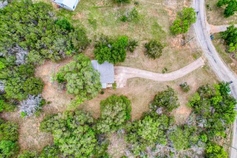 204 W Lakeshore Drive Llano TX 78643