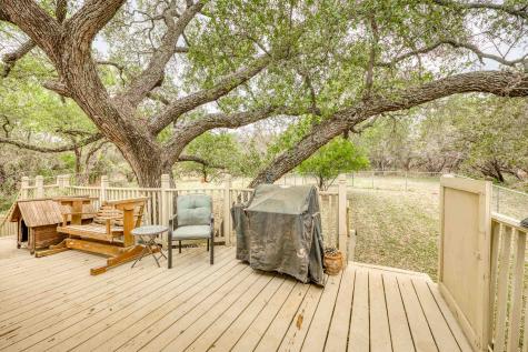 204 W Lakeshore Drive Llano TX 78643