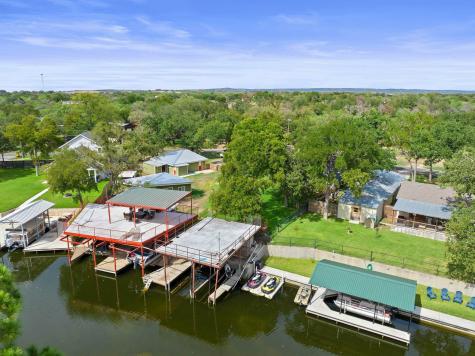 902 Sherwood Forest Granite Shoals TX 78654