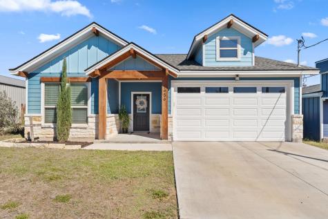 1956 Greenwood Lane Kingsland TX 78639