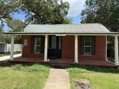 407 S Main Street Burnet TX 78611