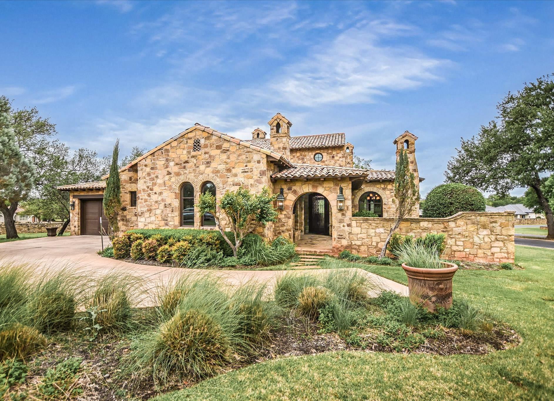 100 Milagro Horseshoe Bay TX 78657