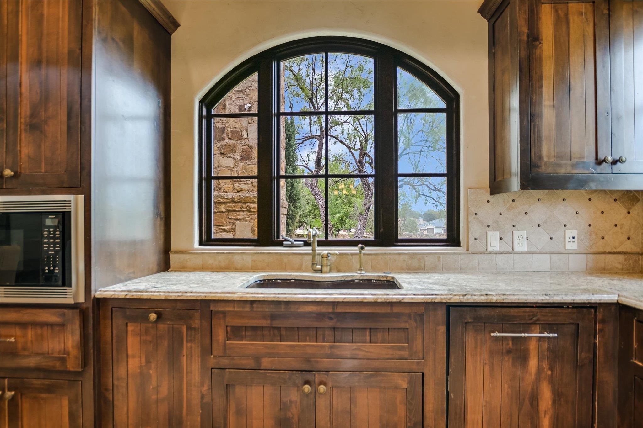 100 Milagro Horseshoe Bay TX 78657