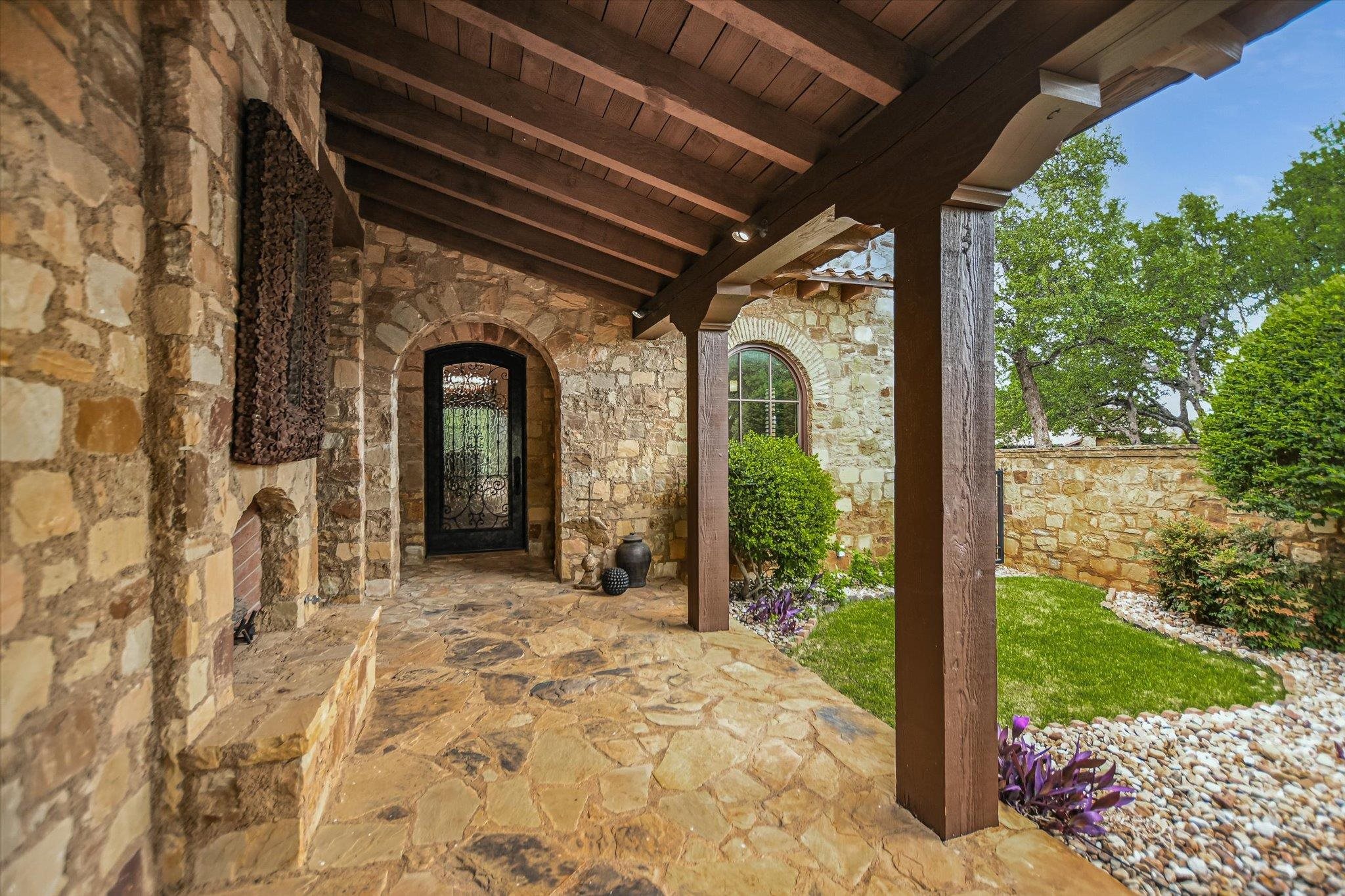100 Milagro Horseshoe Bay TX 78657