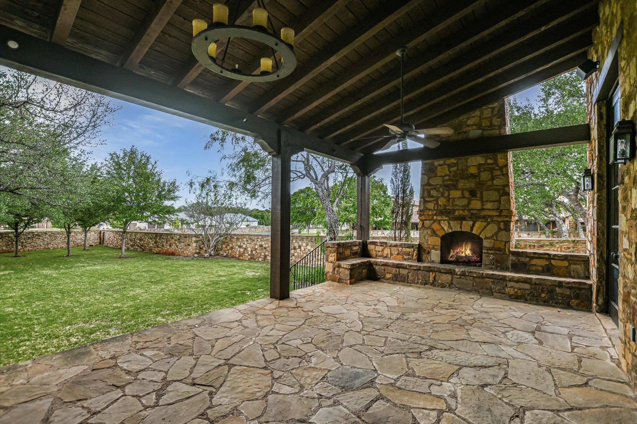 100 Milagro Horseshoe Bay TX 78657
