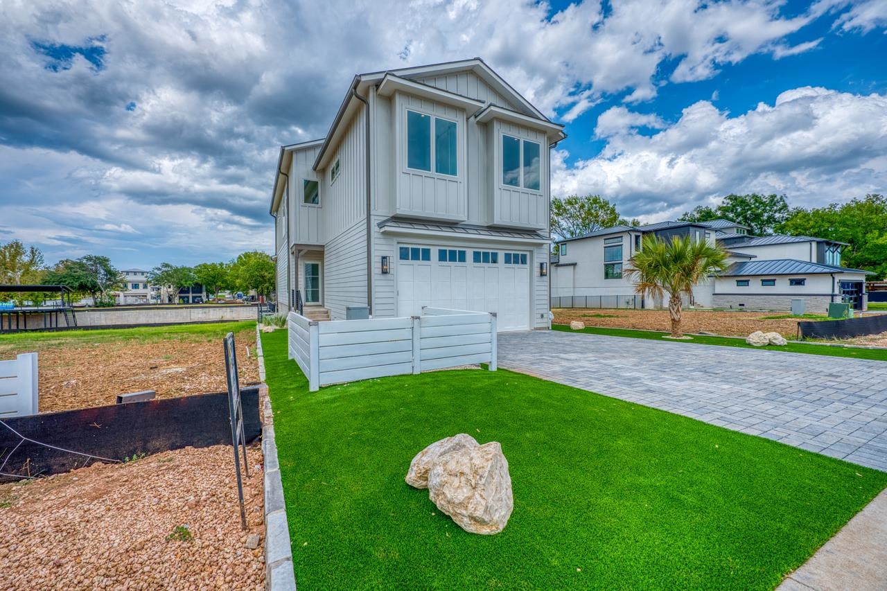 320 Lake Street Kingsland TX 78639