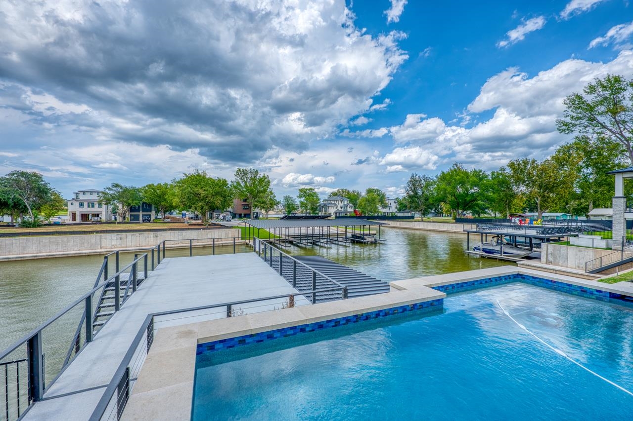 320 Lake Street Kingsland TX 78639