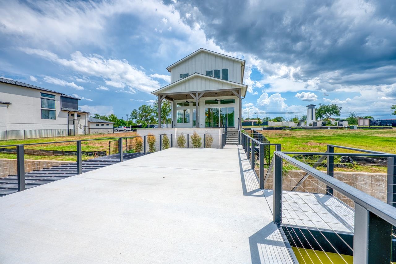 320 Lake Street Kingsland TX 78639