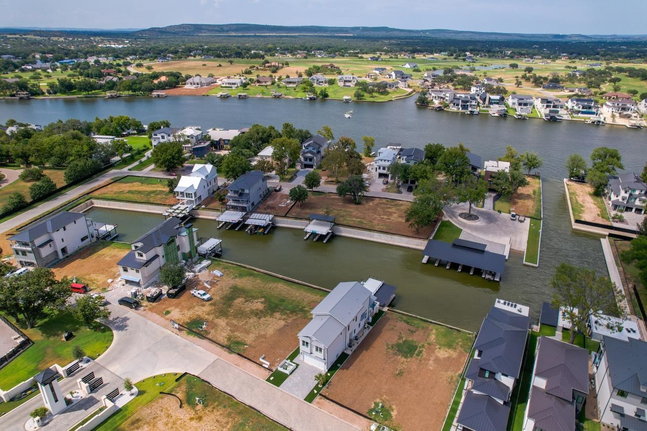 320 Lake Street Kingsland TX 78639