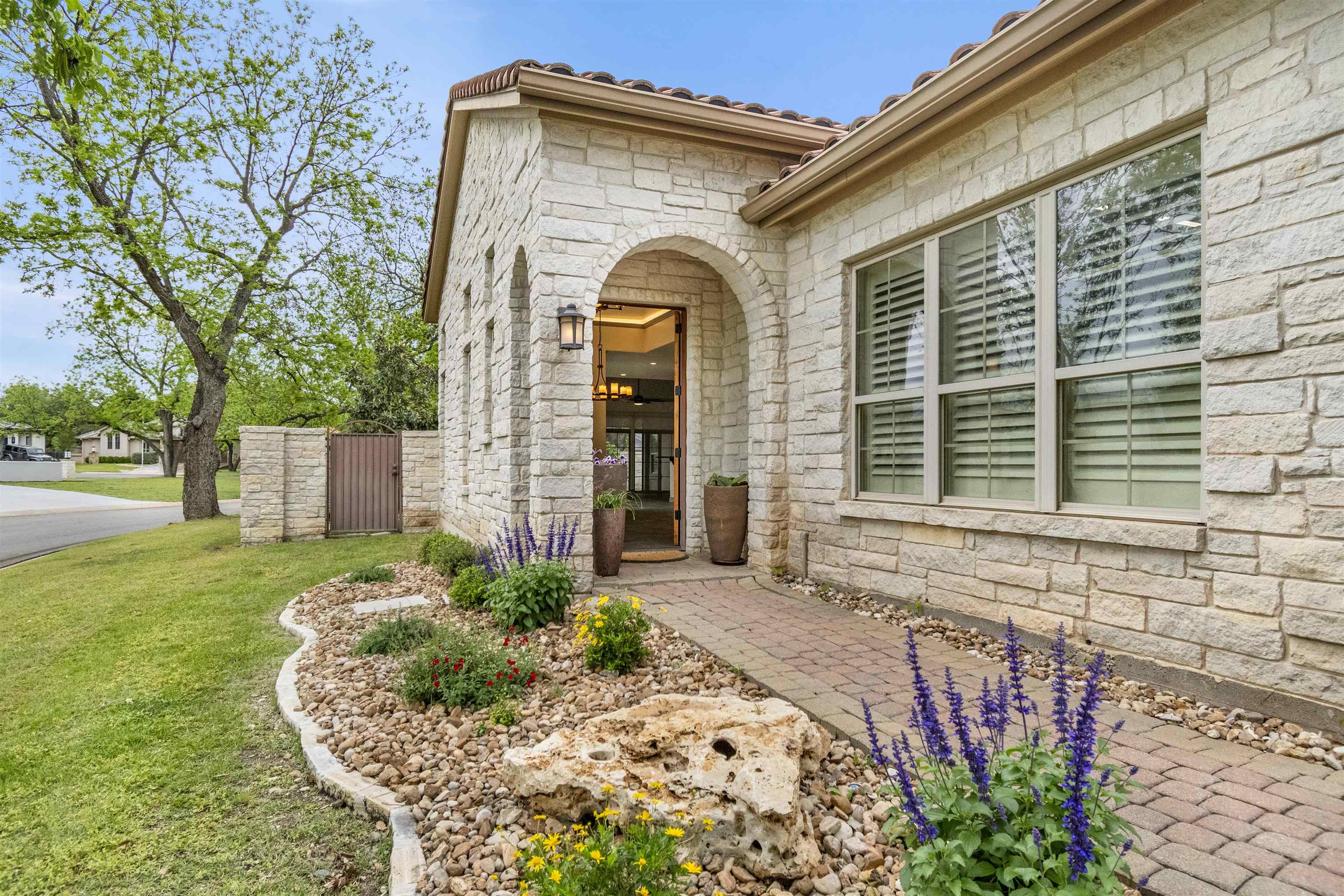 101 Blanco Court Horseshoe Bay TX 78657