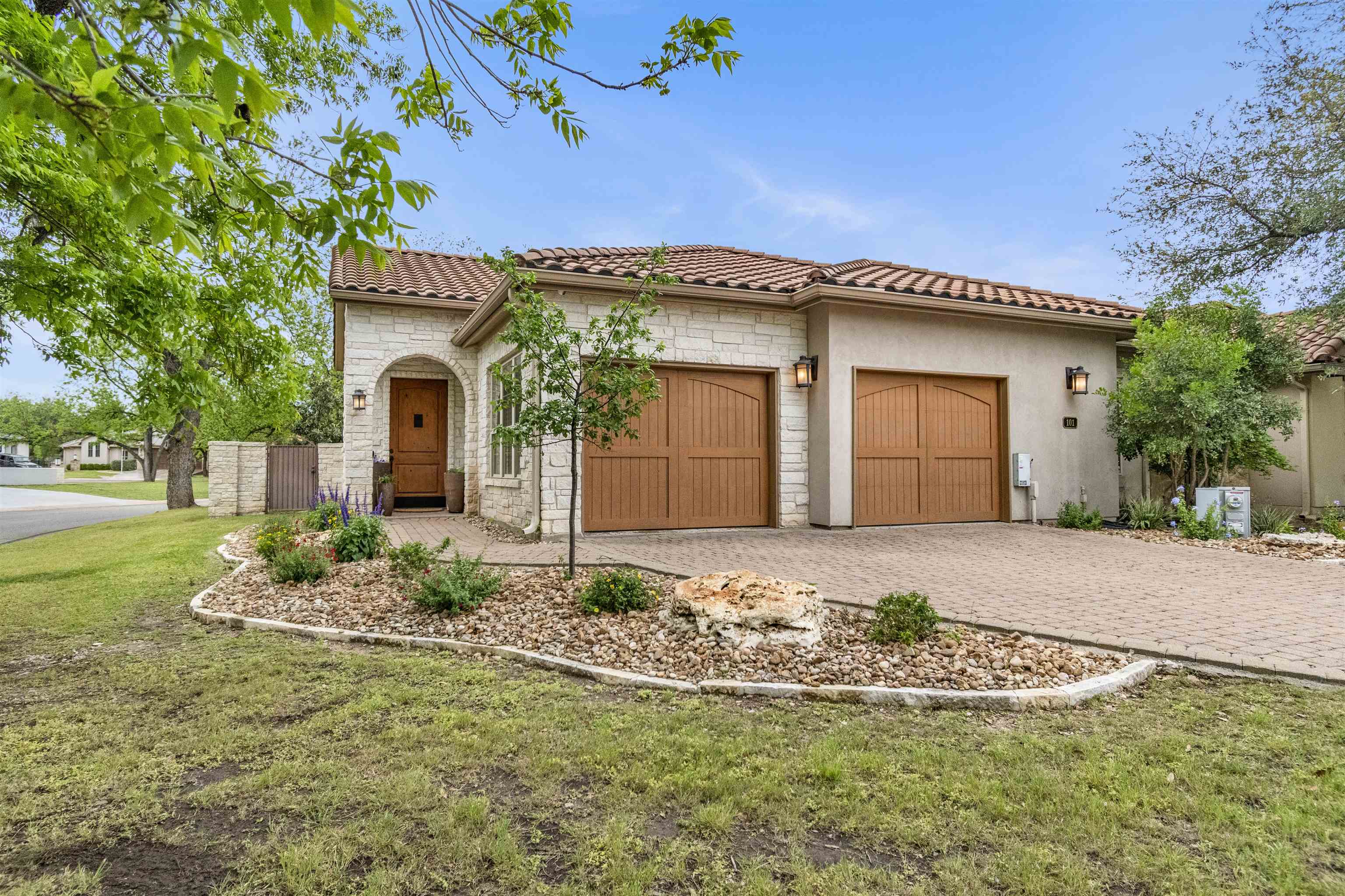 101 Blanco Court Horseshoe Bay TX 78657