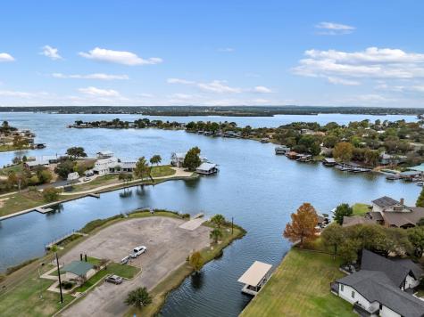 830 Woodland Hills Drive Granite Shoals TX 78654