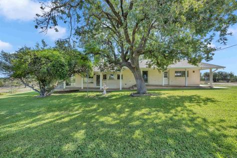 301 Wood Forest Road Kingsland TX 78639