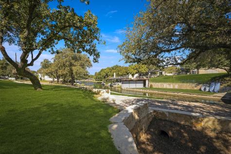 302 Castlehigh Drive Granite Shoals TX 78654