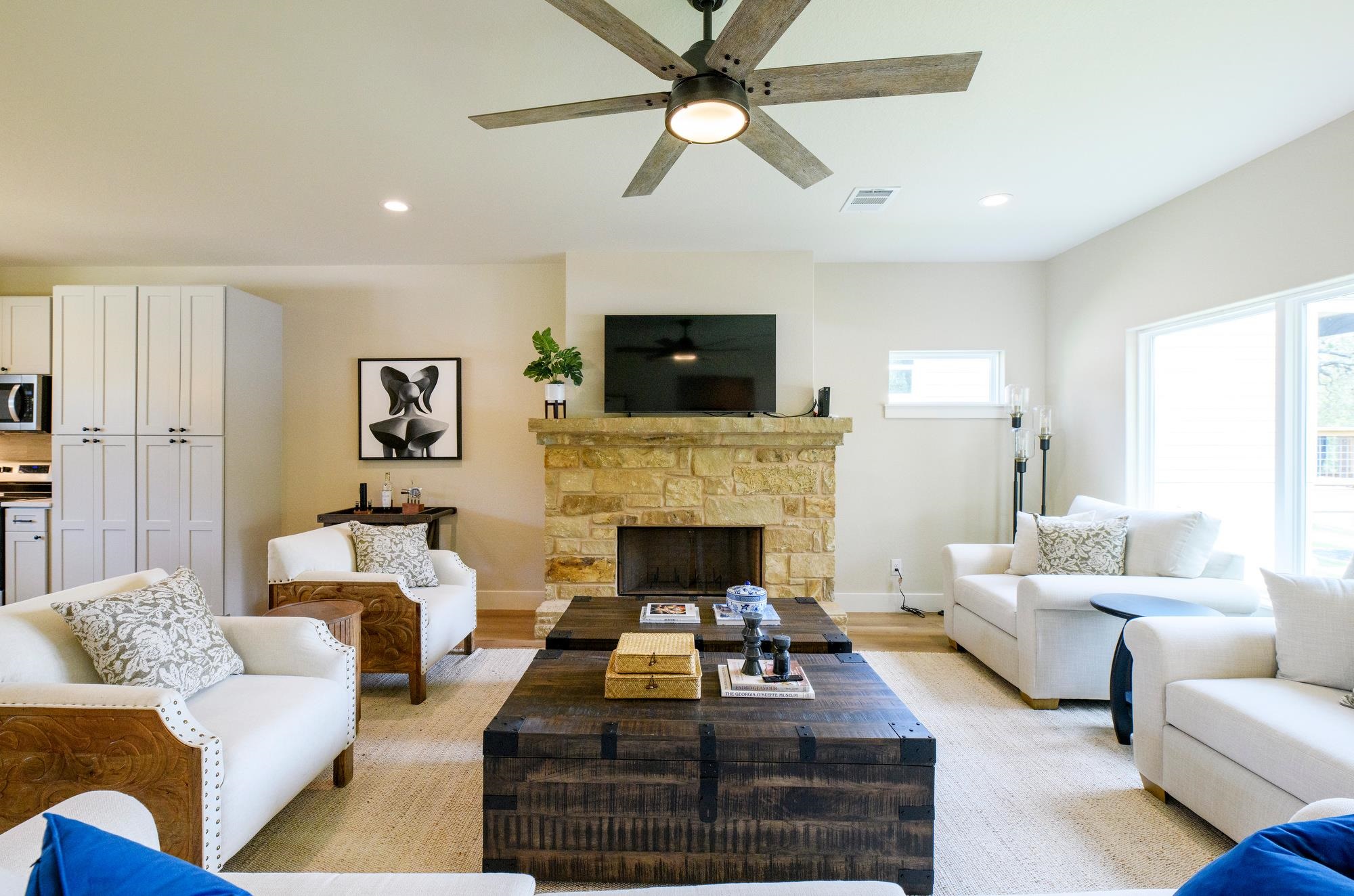 302 Castlehigh Drive Granite Shoals TX 78654