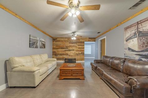 1307 Hillcrest Drive Granite Shoals TX 78654