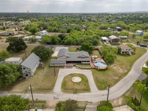1307 Hillcrest Drive Granite Shoals TX 78654