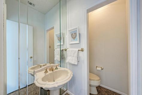 634 Broken Hills Horseshoe Bay TX 78657