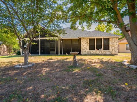 120 Meadowlakes Drive Meadowlakes TX 78654