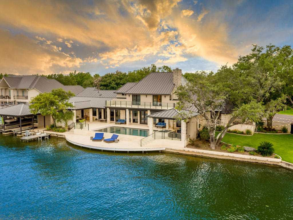1009 Red Sails Horseshoe Bay TX 78657