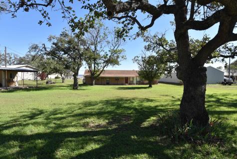 1342 Sleepy Lane Tow TX 78672