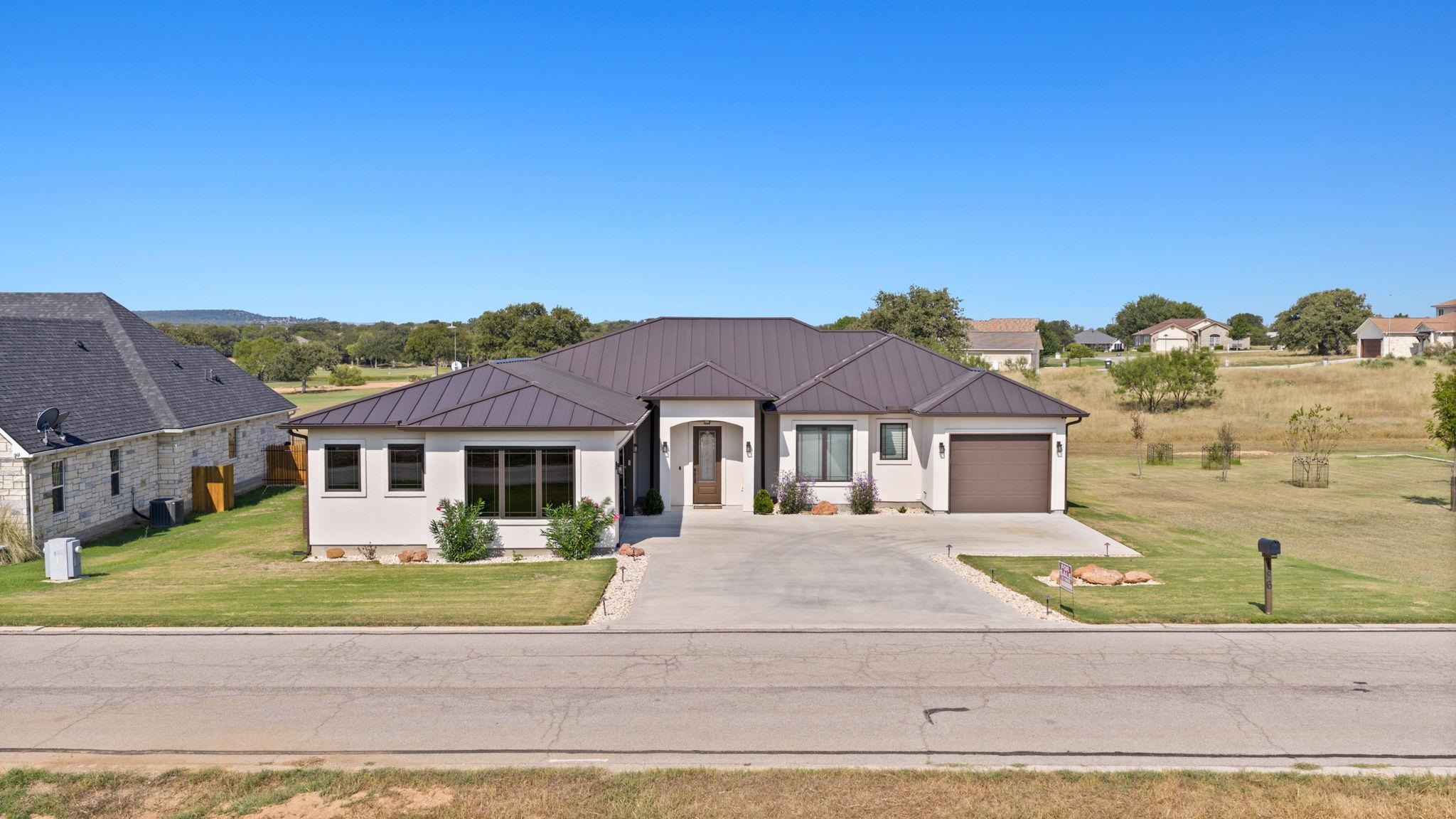 186 Oak Grove Parkway Kingsland TX 78639