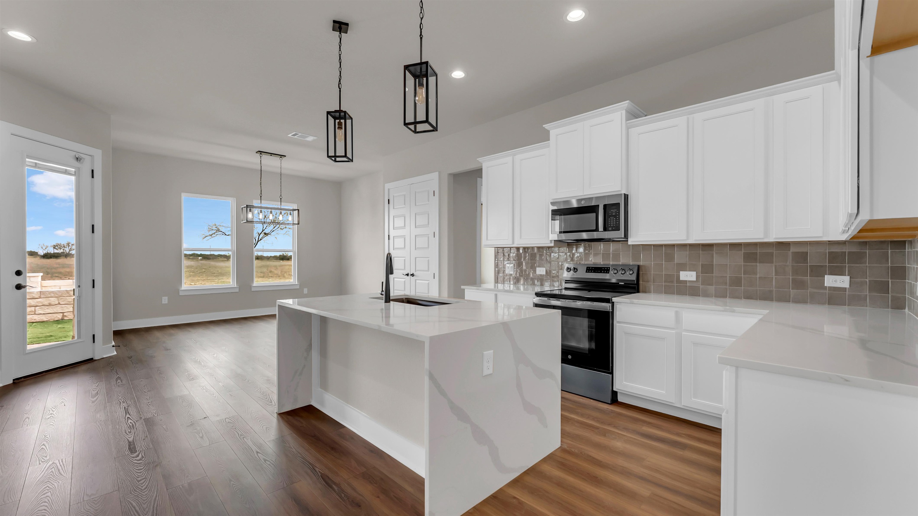 379 Prairie Point Road Bertram TX 78605