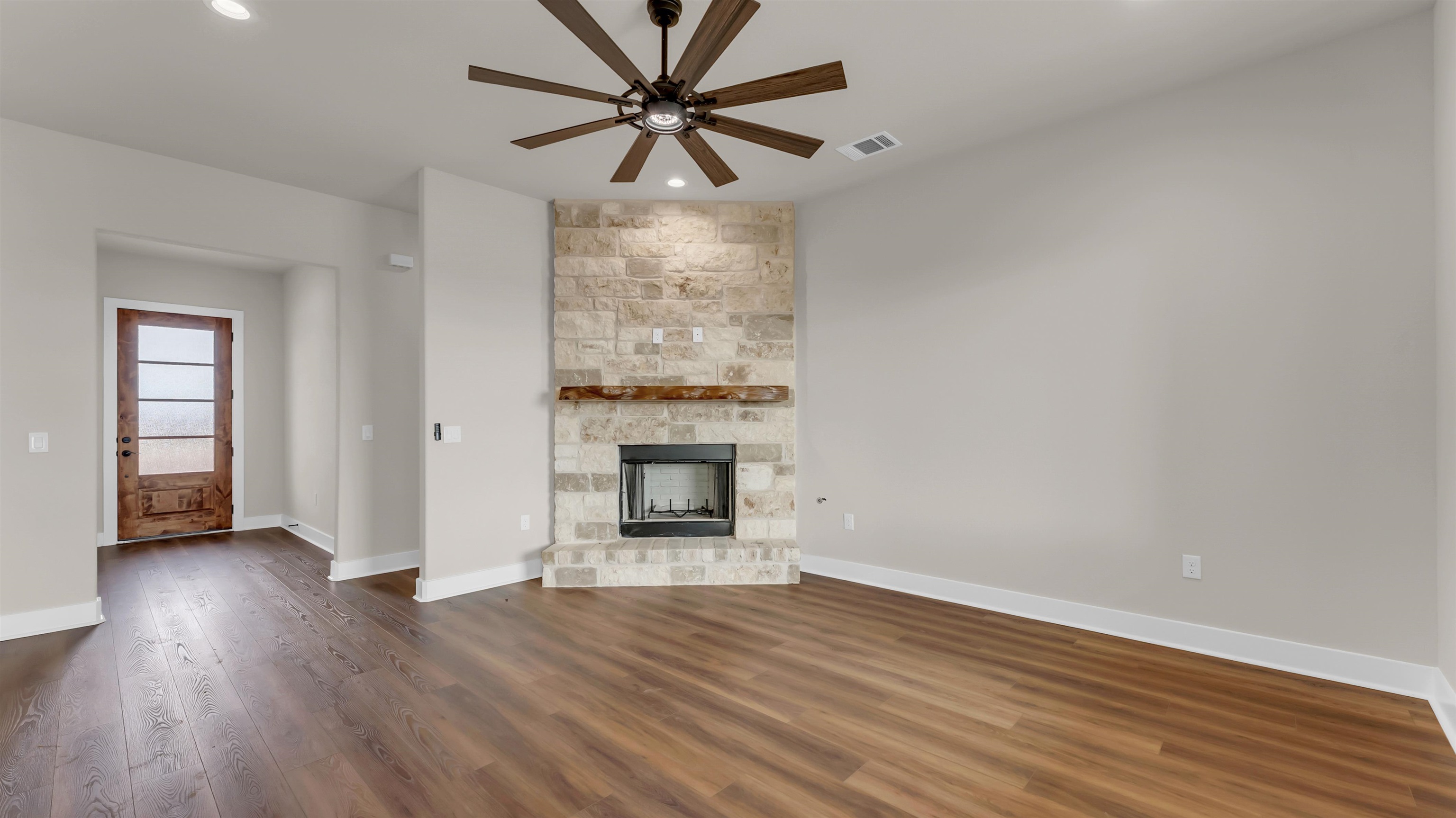 379 Prairie Point Road Bertram TX 78605