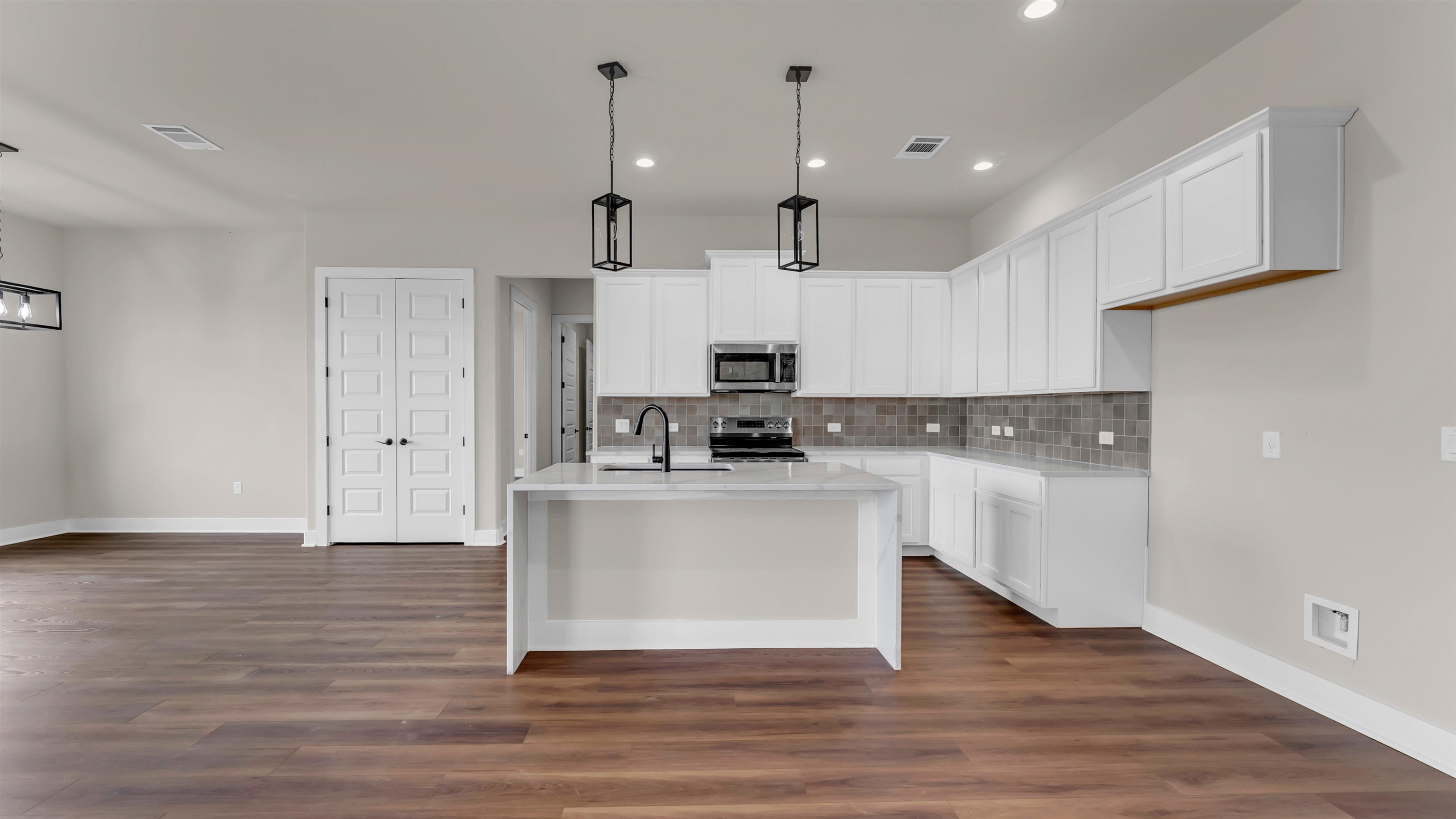 379 Prairie Point Road Bertram TX 78605