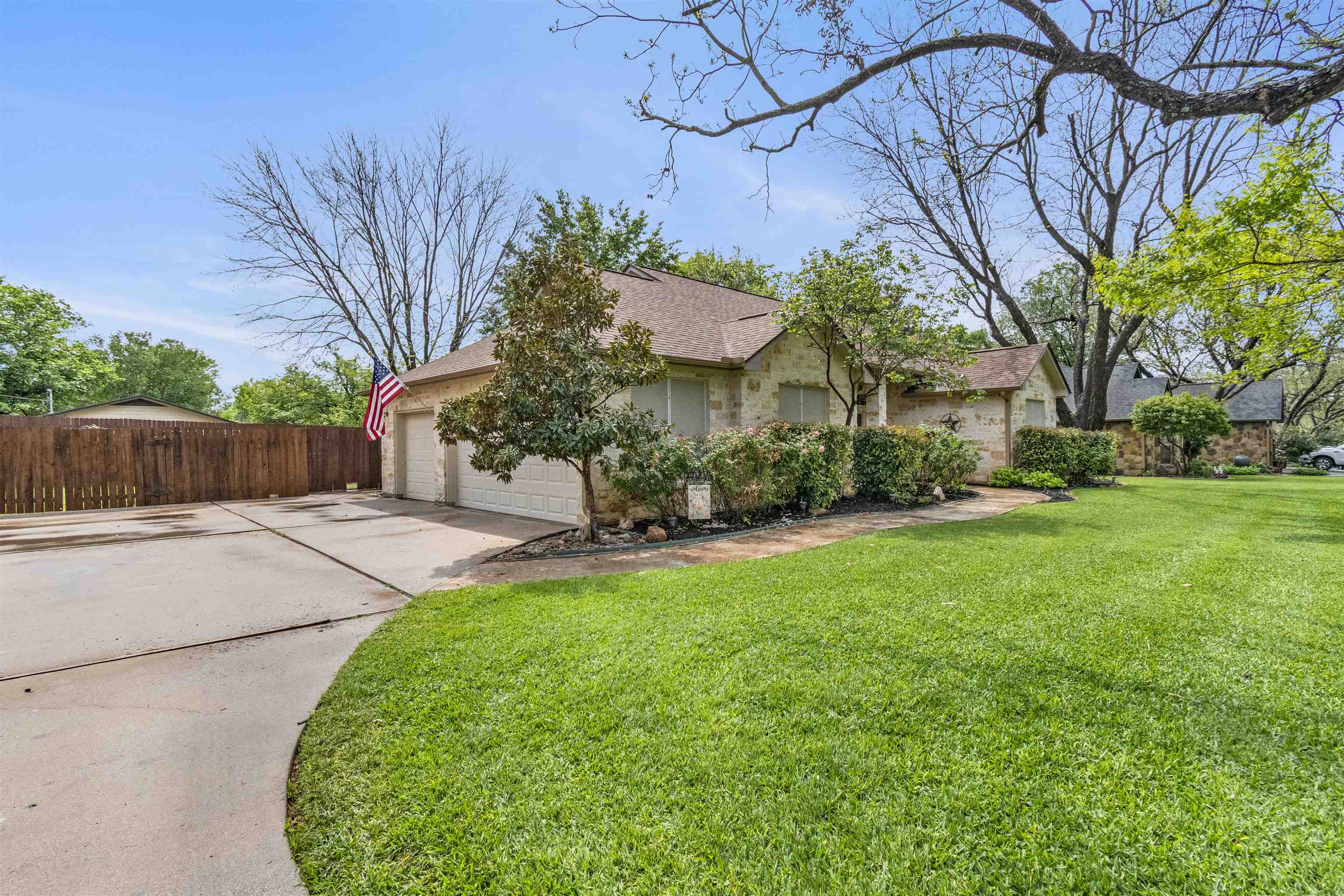267 Meadowlakes Drive Meadowlakes TX 78654