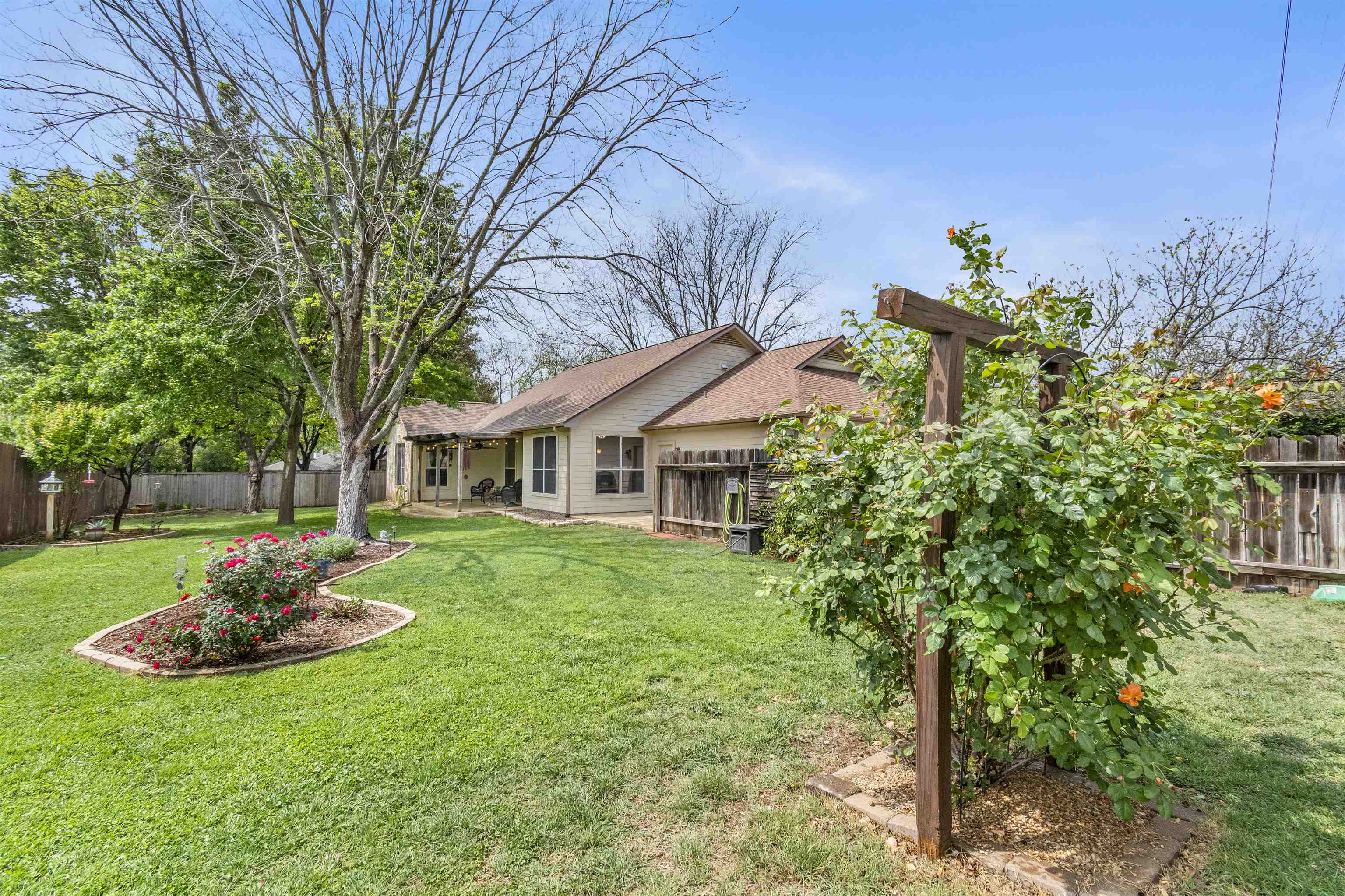 267 Meadowlakes Drive Meadowlakes TX 78654