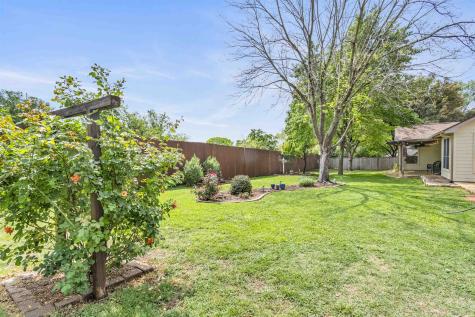 267 Meadowlakes Drive Meadowlakes TX 78654