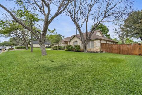 267 Meadowlakes Drive Meadowlakes TX 78654