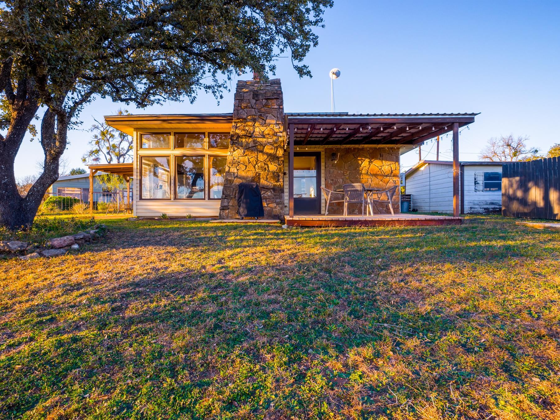 309 S Oak Lane Burnet TX 78611