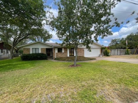 1604 Oak Street Burnet TX 78611