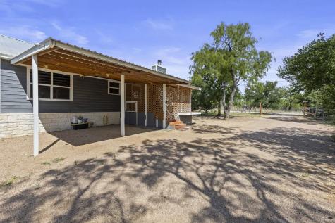813 Airway Street Kingsland TX 78639