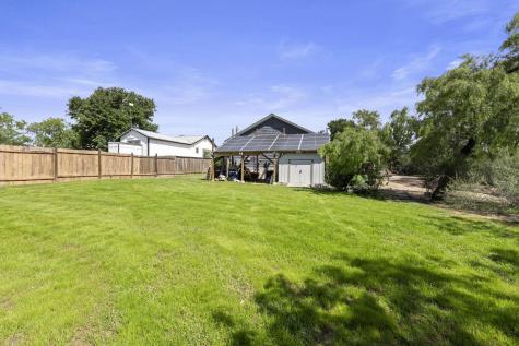 813 Airway Street Kingsland TX 78639