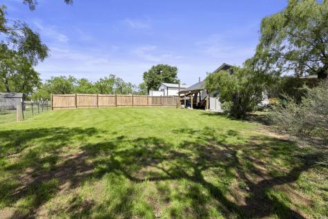 813 Airway Street Kingsland TX 78639
