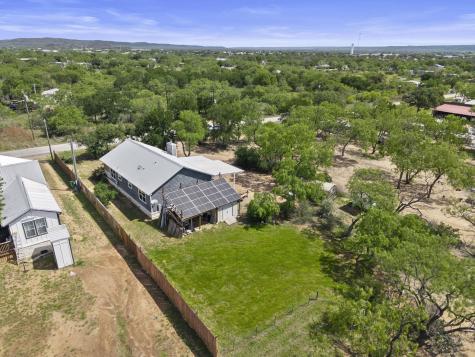 813 Airway Street Kingsland TX 78639