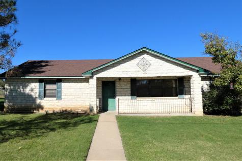 109 Village Lane Llano TX 78643