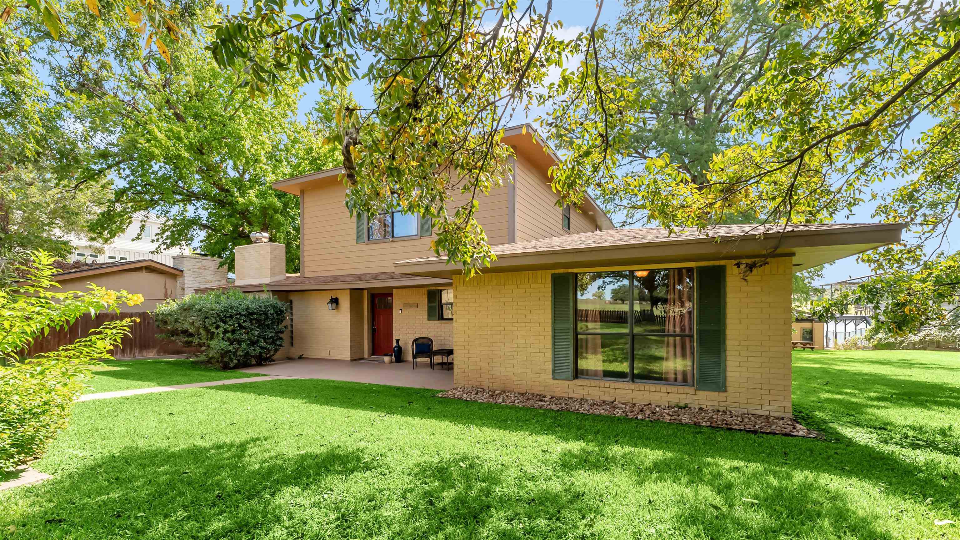 539 Ellen Williams Loop Kingsland TX 78639