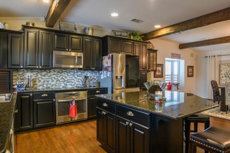 1912 Bluebonnet Lane Kingsland TX 78639