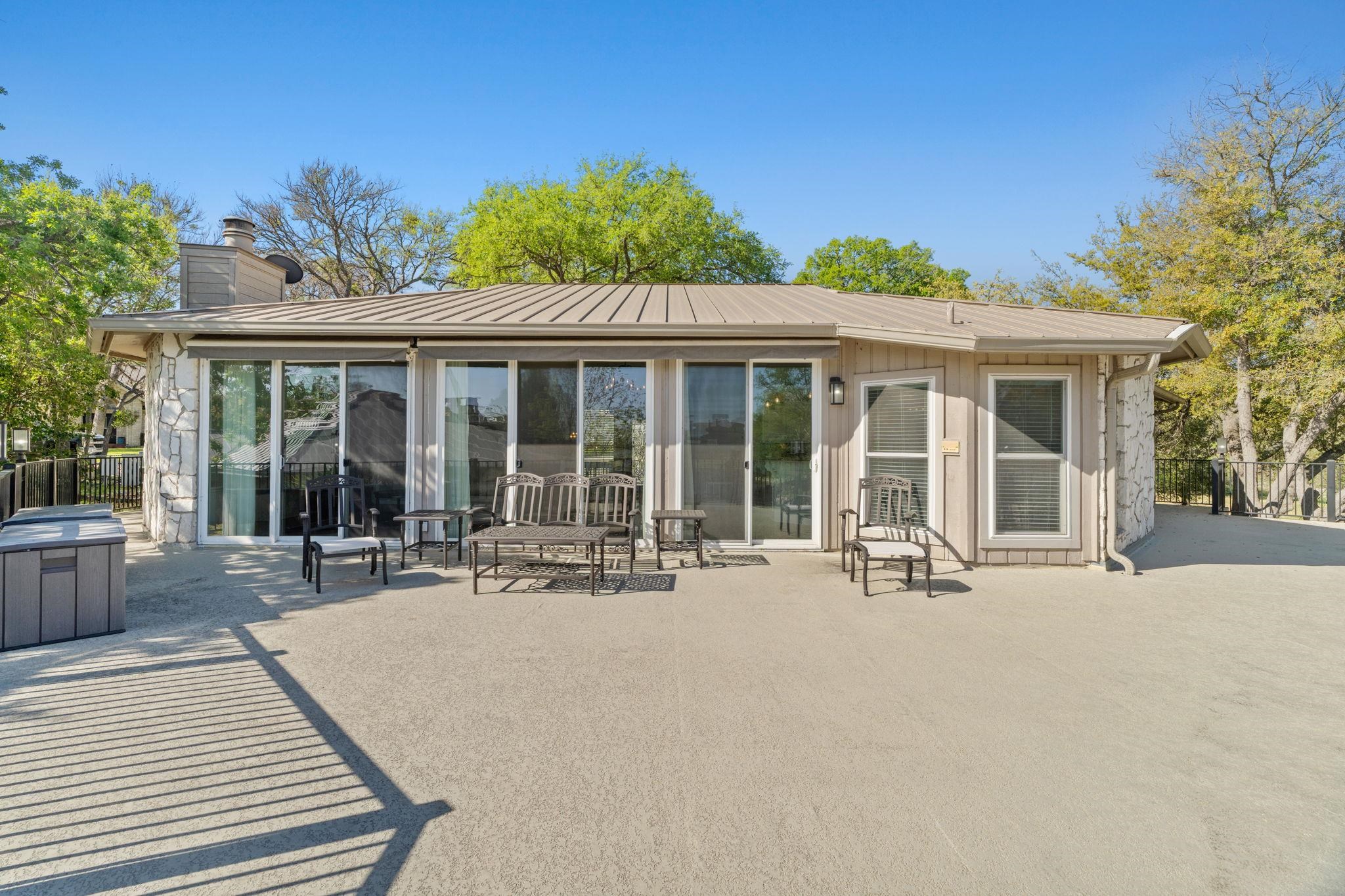 819 Broken Arrow Horseshoe Bay TX 78657