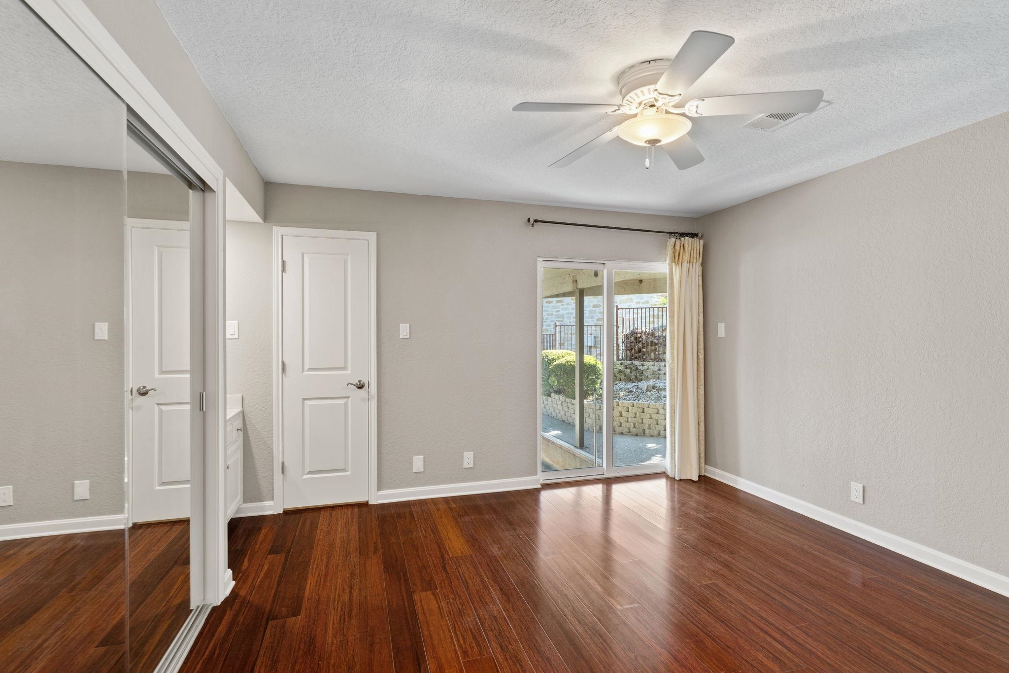 819 Broken Arrow Horseshoe Bay TX 78657