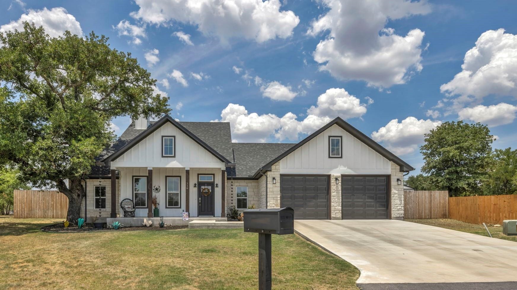 110 Lakecliff Cove Kingsland TX 78639