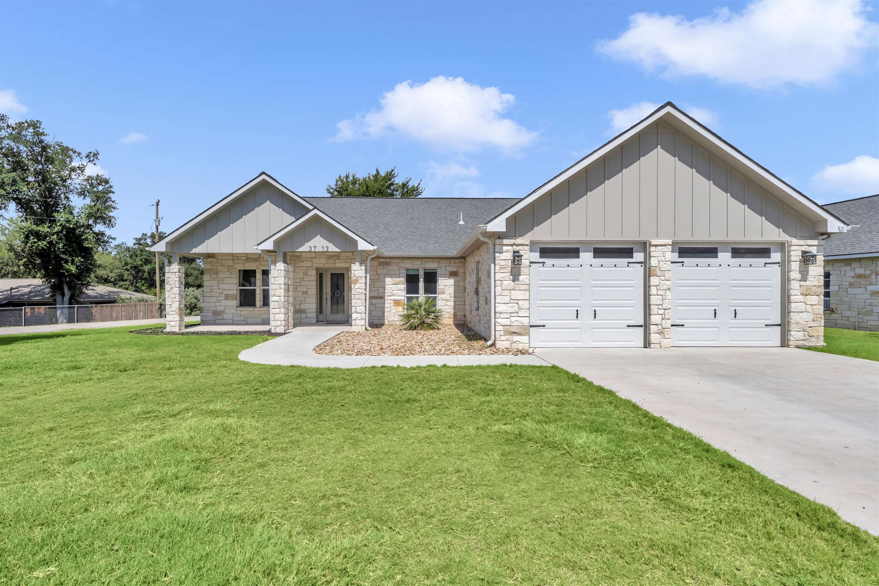 3713 Coyote Trail Kingsland TX 78639