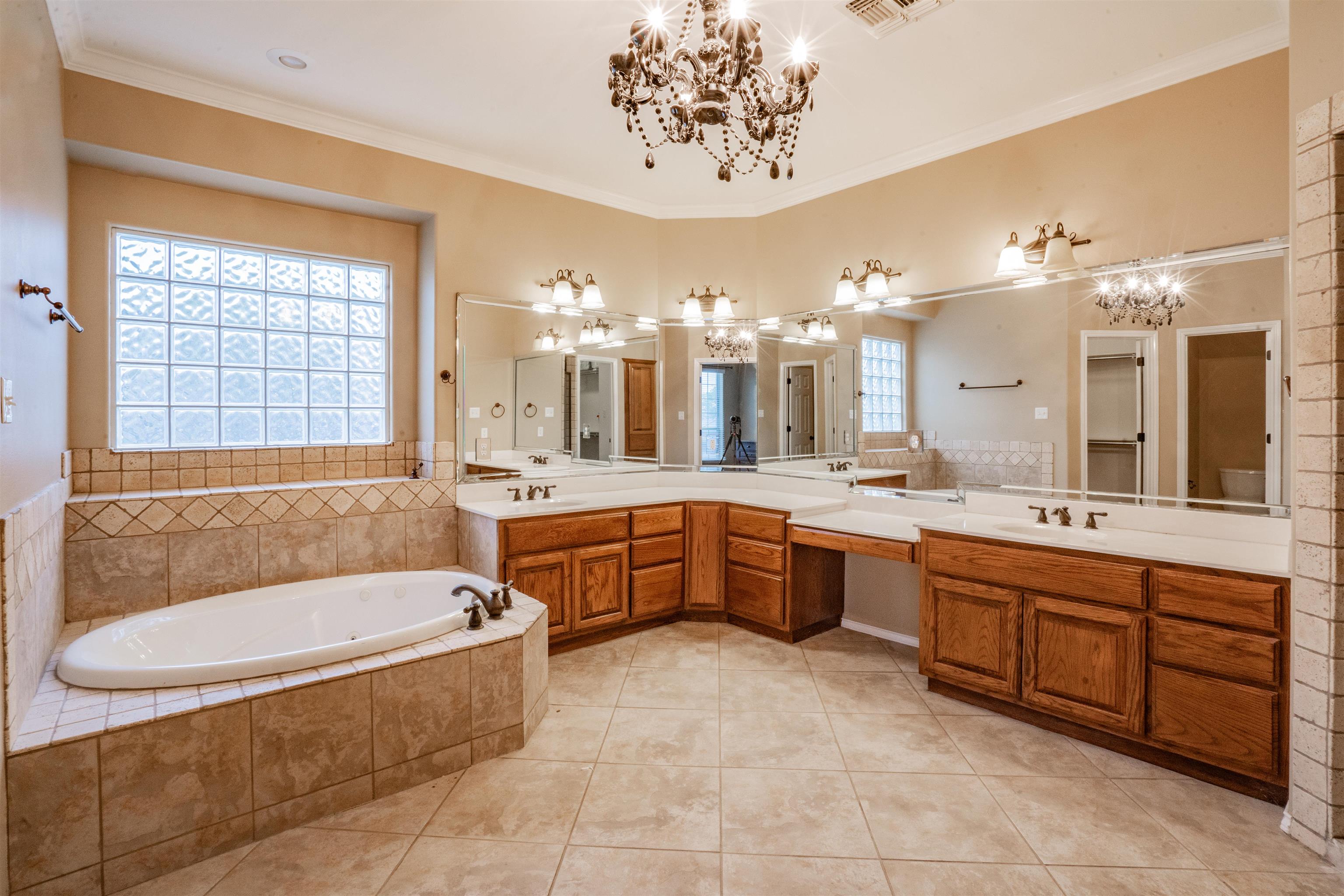 1005 Ashford Drive San Angelo TX 76901