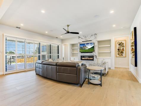 114 Captains Cove Horseshoe Bay TX 78657