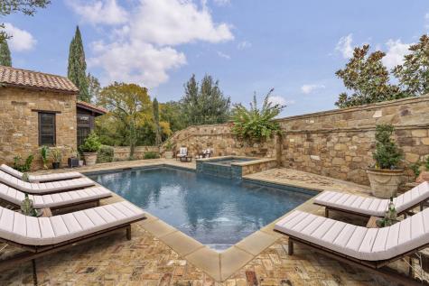 102 Alameda Horseshoe Bay TX 78657
