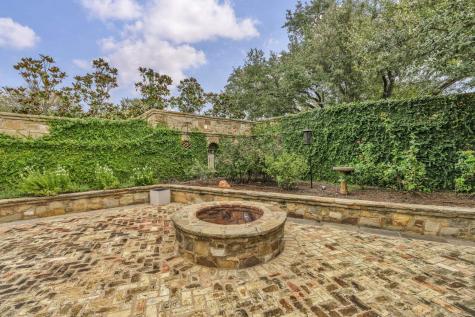 102 Alameda Horseshoe Bay TX 78657